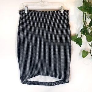 **SOLD** H&M Black & White Polka Dot Knee Skirt